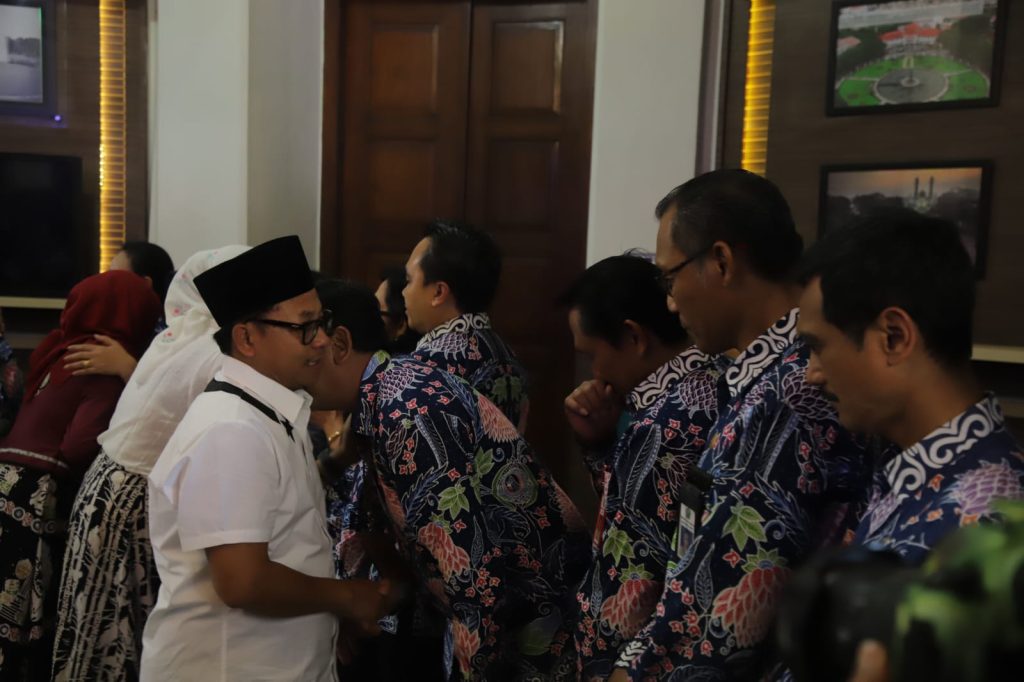Wali Kota Malang Sutiaji, berpamitan kepada ASN. (Foto:Ist/politikamalang)