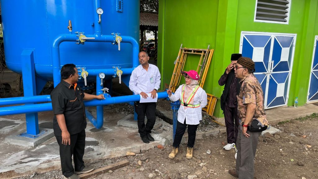Komisi B DPRD Kota Malang saat meminjau SPAM 2 Perumda Tugu Tirta. (Foto: Ist/politikamalang)
